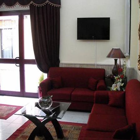 Hotel New Baby Caserta Dış mekan fotoğraf