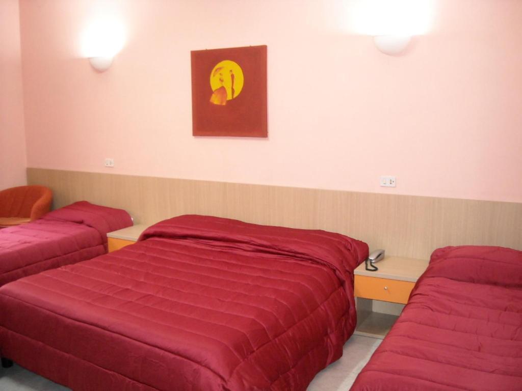 Hotel New Baby Caserta Oda fotoğraf