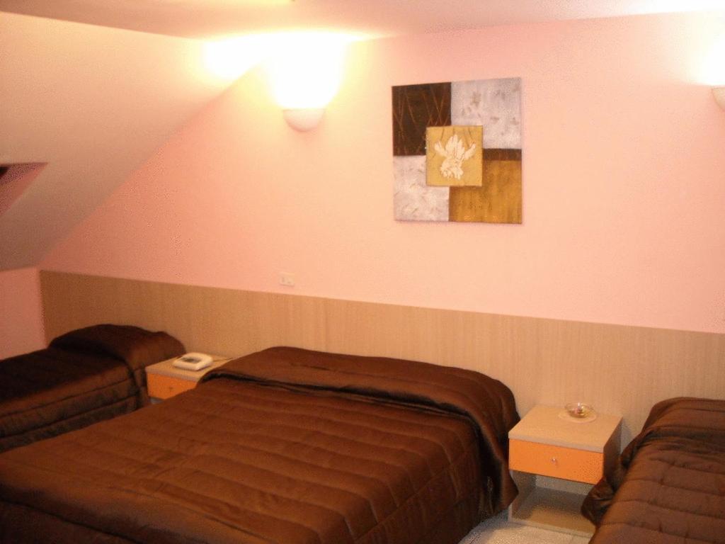 Hotel New Baby Caserta Dış mekan fotoğraf